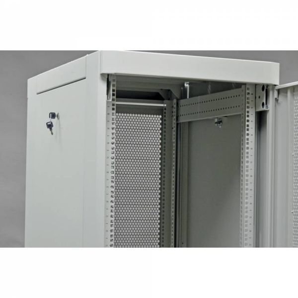 CMS UA-MGSE4268MPG шкаф напольный 19" 42U, 610х865, усиленный, (перф), серый U0219266 фото