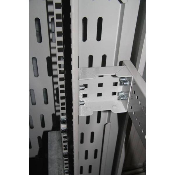 Шкаф напольный серверный CSV Rackmount S 42U-600x1000 (перф) 907цсв фото